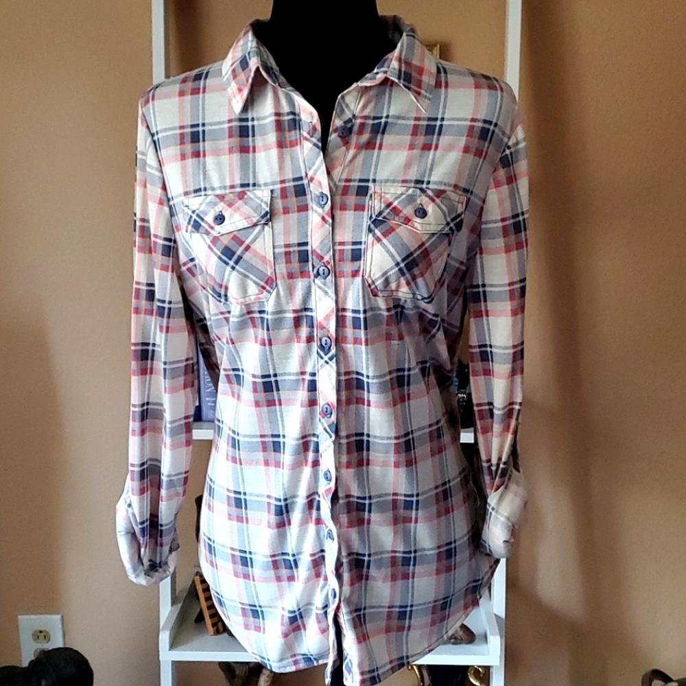 🌻 Plaid Button Down